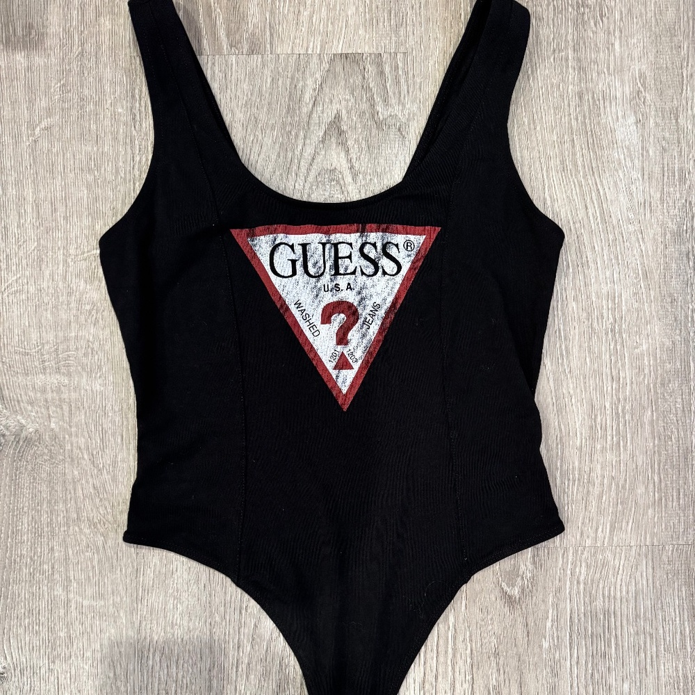 GUESS BODYSUIT. NEVER WORN.